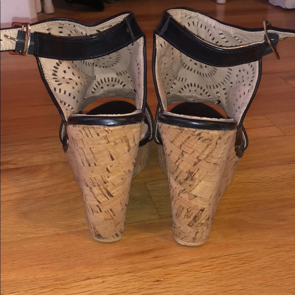 Black Wedges - Picture 4 of 4